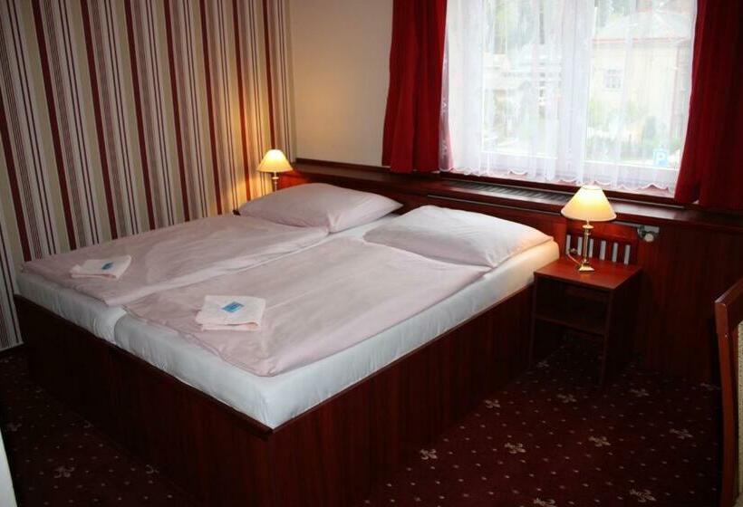 اتاق استاندارد, Hynek