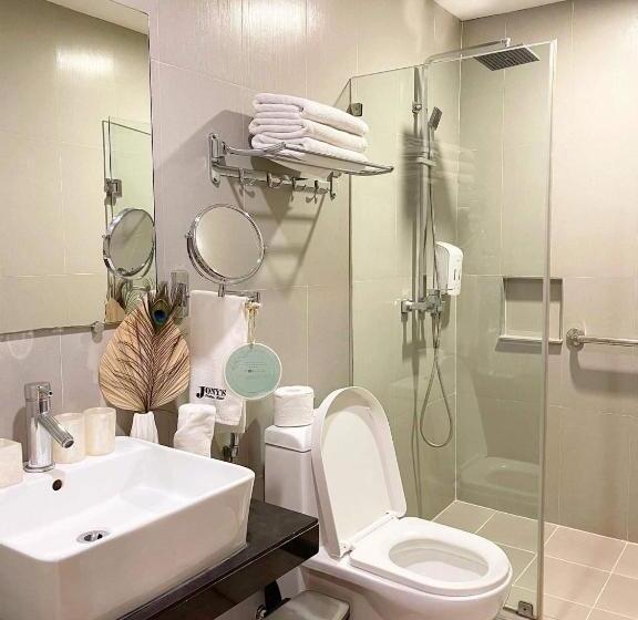 Quarto Triplo Superior, Jony S Boutique
