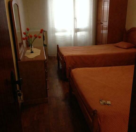 Семейный Номер, Residencia Salva Vidas