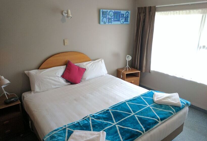 شقة غرفة واحدة, Classique Lodge Motel