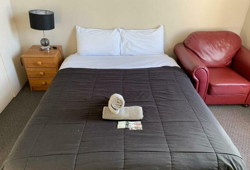 اتاق استاندارد با سرویس بهداشتی مشترک, Cumberland Motel