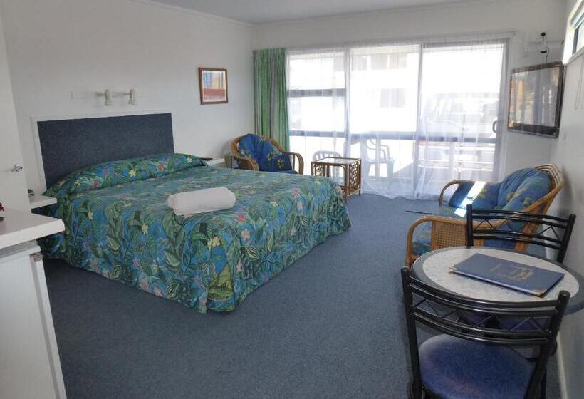スタンダードスタジオ, Mana Nui Motel
