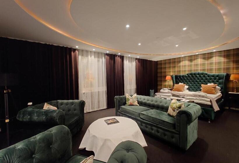 주니어 스위트, Palace Hotell