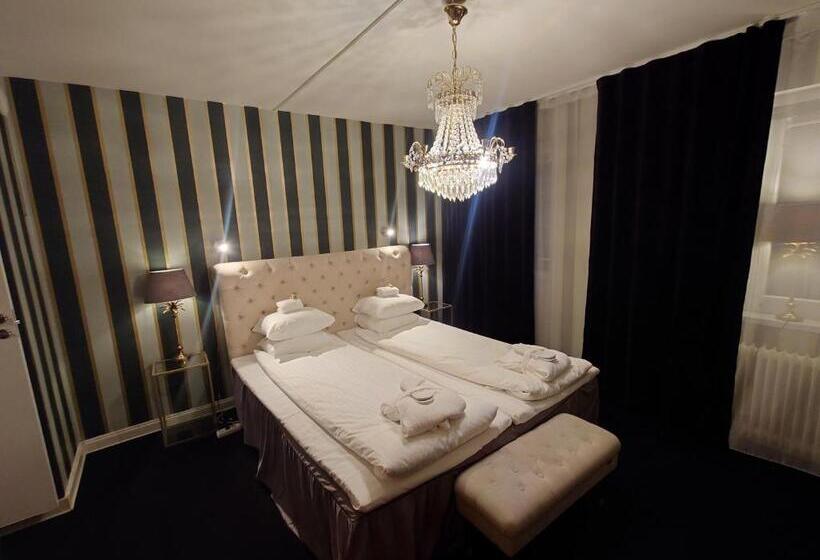 이코노미 룸, Palace Hotell
