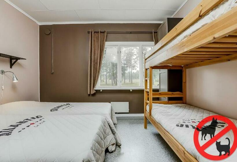 家庭间, Stf Hostel Lärbro/grannen