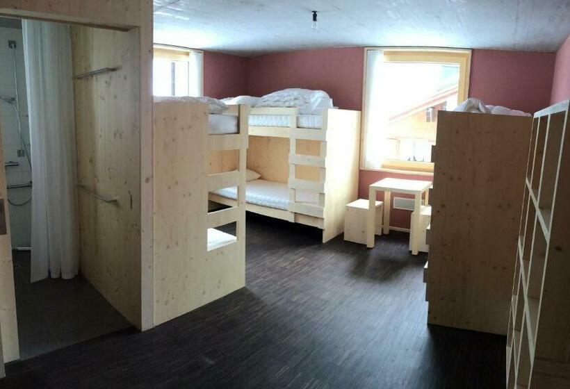 スタンダード４人部屋, Nova Casa Spinatscha Sedrun