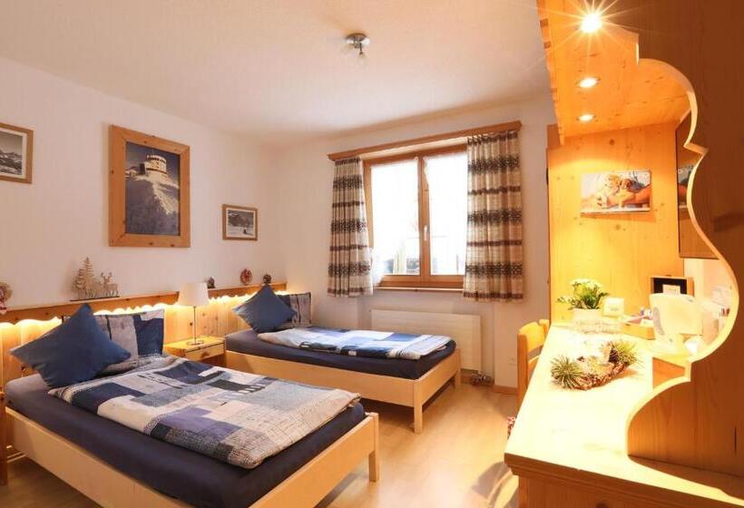 Standard room with outdoor bath, B&b Stiffler Huus