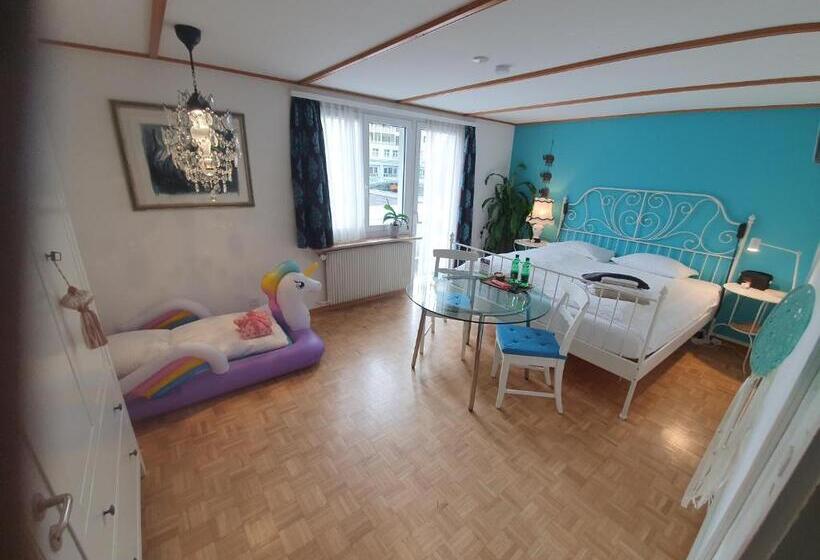 带阳台两卧公寓, Bnb Haus Weibel