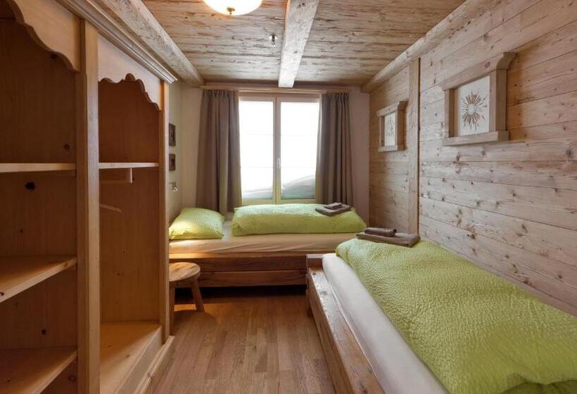 اتاق پنج‌تخته استاندارد, Bärghuis Jochpass   Alpine Hideaway   2222müm