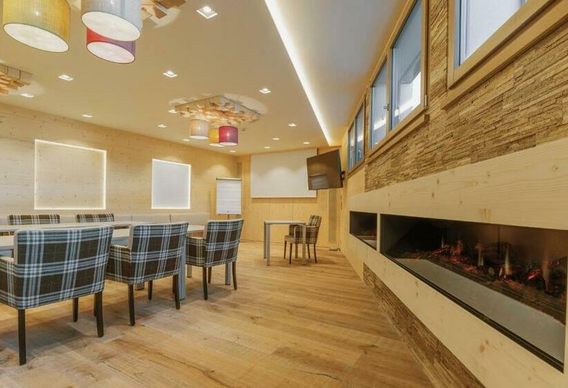 سوئیت با بالکن, Caschu Alp Boutique Design Hotel Stoos   Adults Only