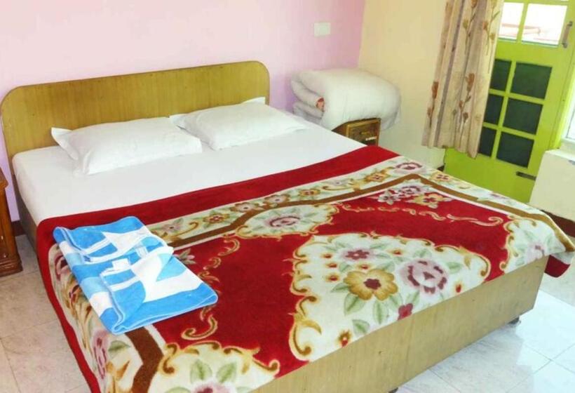 디럭스 룸, Goroomgo Hotel Dolphin Dalhousie