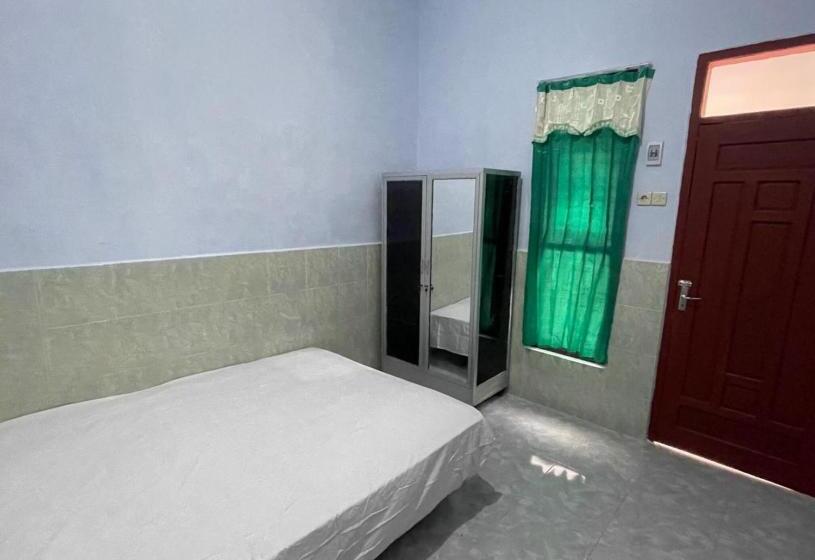 Номер Economy, Spot On 93965 Ibrahim Guest House Syariah