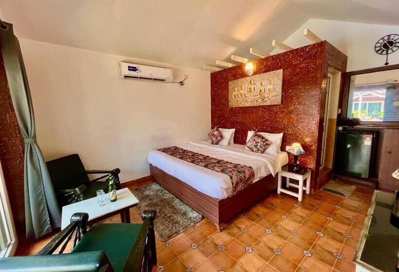Номер Стандарт Вид на Бассейн, The Winterline Beach Resort, Goa