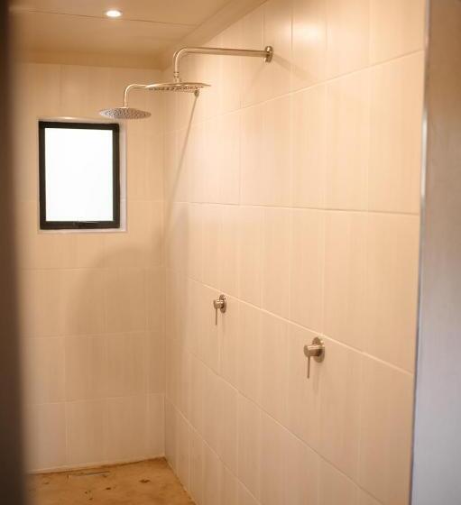 اتاق لوکس, Rest Guest House
