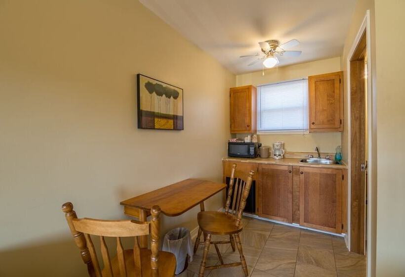 اتاق استاندارد با 2 تخت دوبل, Alpine Motor Inn