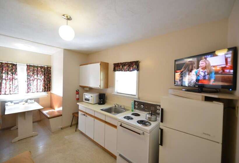 Family Suite, Totem Motel