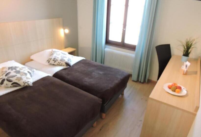 غرفة قياسية, Auberge Communale De St Légier