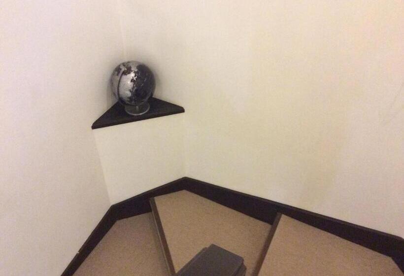 Quarto Estandar Banheiro Compartilhado, Eternal Flame