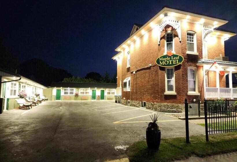 Номер Стандарт 2 Двуспальные Кровати, Maple Leaf Motel
