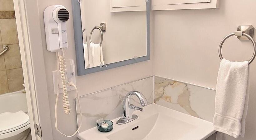 Номер Стандарт 2 Двуспальные Кровати, Maple Leaf Motel
