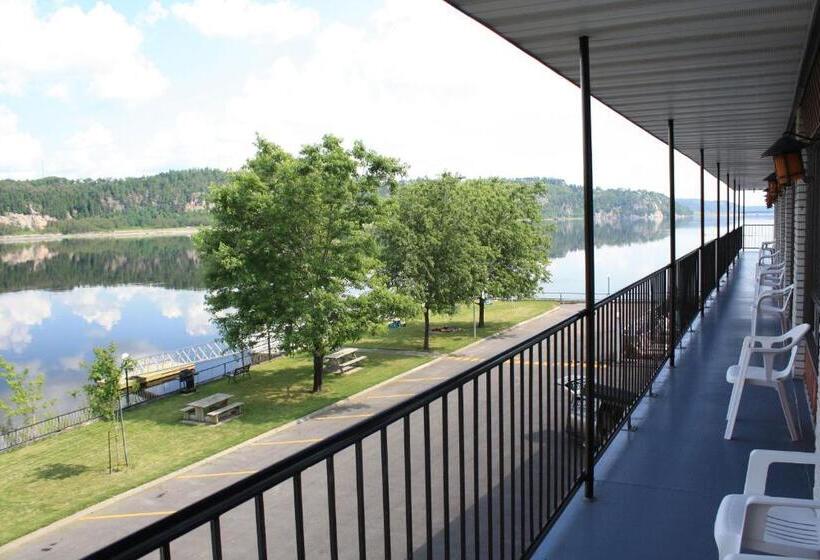 Номер Стандарт Вид на Реку, Motel Panoramique