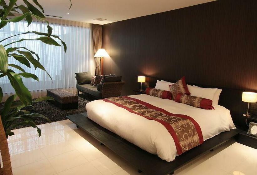 Полулюкс, Kizashi The Suite 京都祇園