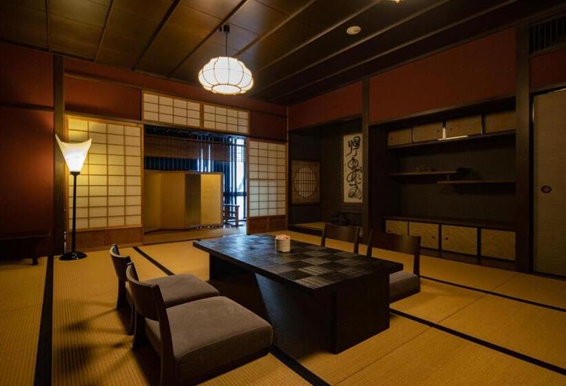 Люкс, Kizashi The Suite 京都祇園