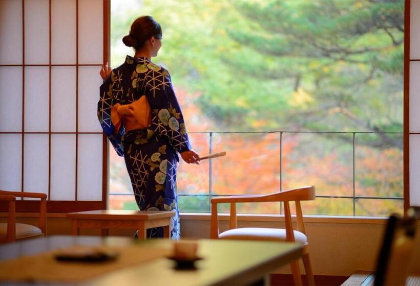 Четырехместный Номер Superior, Sansuiso Tsuchiyu Spa
