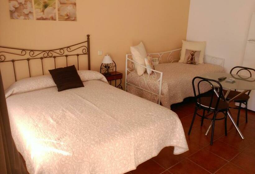 标准工作室, Hostal Restaurante El Cercao