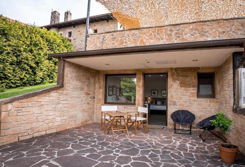 ガーデンビュースタンダード４ベッドルーム, Casa Rural Arotzenea