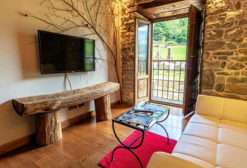 デラックススイート, Casona De El Castaniu