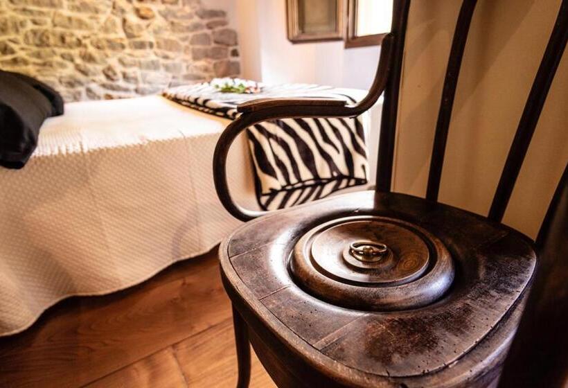 デラックススイート, Casona De El Castaniu