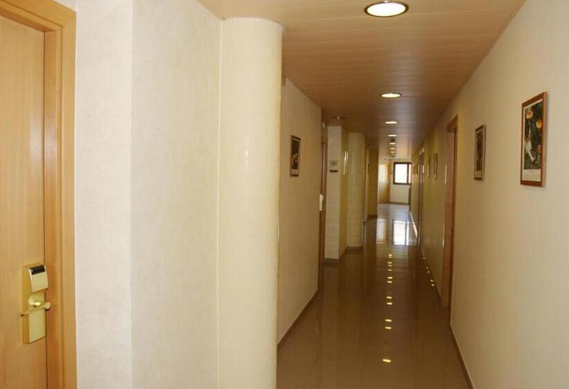 اتاق استاندارد, Fonda Neus