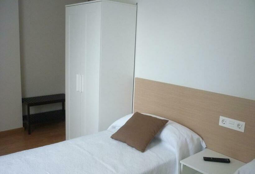 스탠다드 룸, Pensión Albergue Puente Ribeira