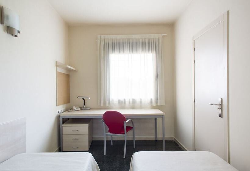 패밀리 룸, Residencia Universitaria Giner De Los Ríos