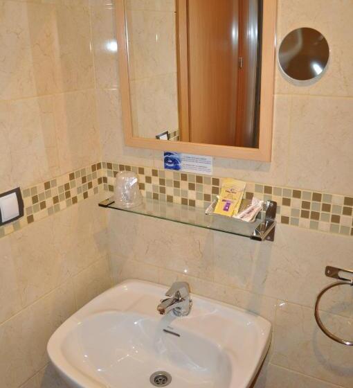 스탠다드 룸, Hostal Alcazaba