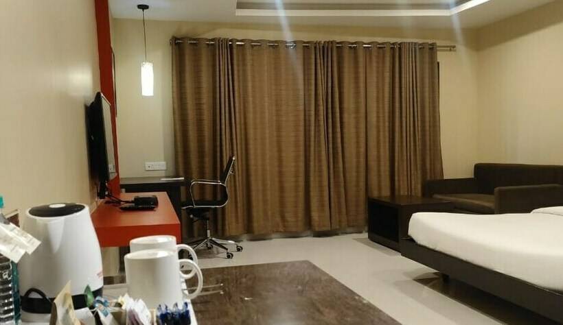 Номер Deluxe, Anjushree   Ujjain