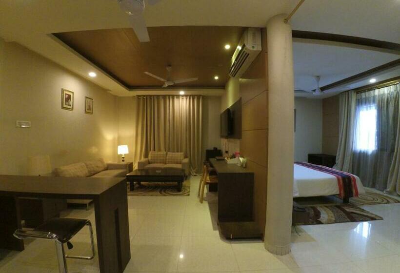 套房, Dibrugarh Club House