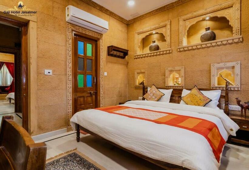 带大床的高级房间, Gaji Hotel Jaisalmer