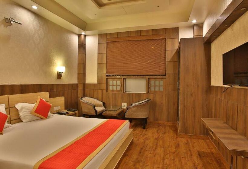 Quarto Superior, The Grand Chandiram