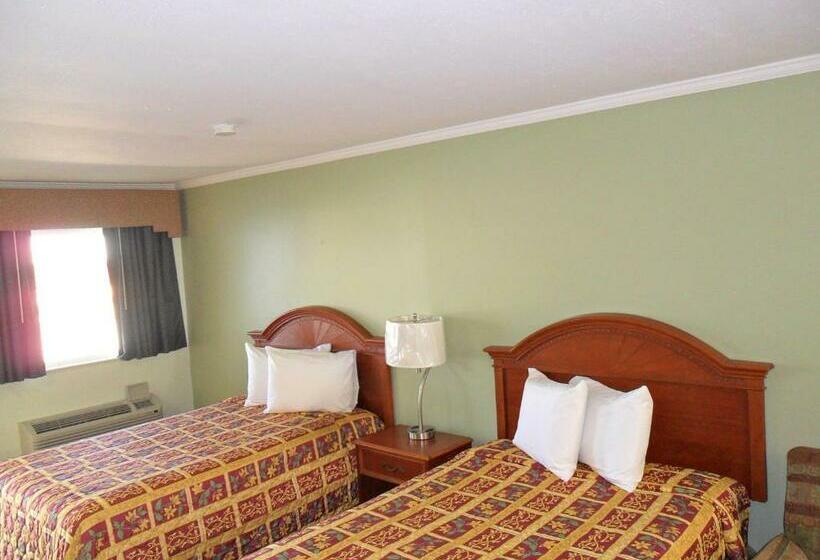 带2个双人床的标准工作室, A Ok Motel