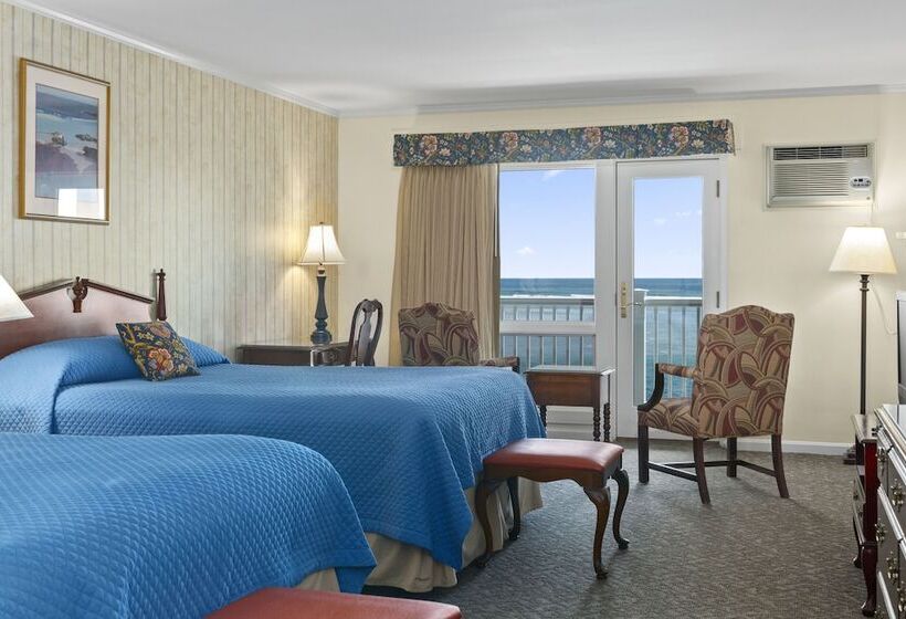 חדר סטנדרט לארבעה, The Sparhawk Oceanfront Resort