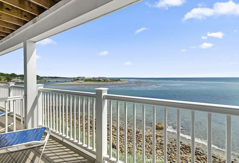Четырехместный Номер Стандарт, The Sparhawk Oceanfront Resort