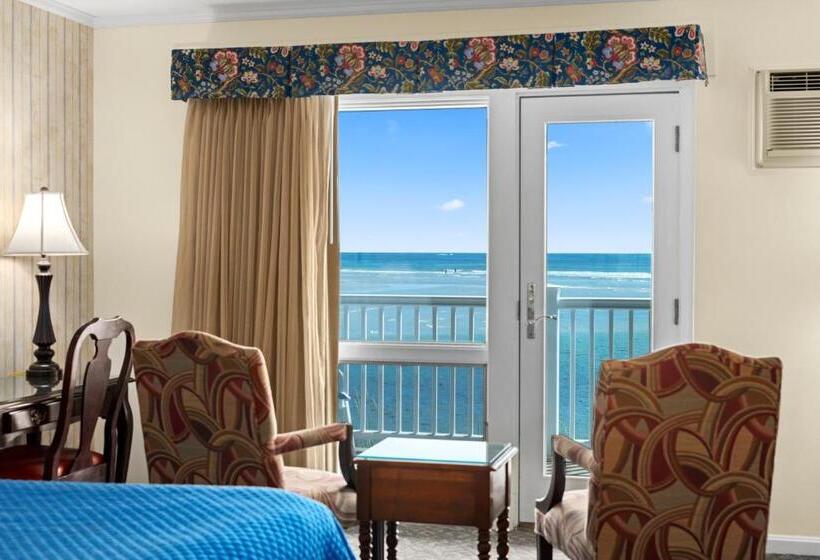 חדר סופריור לארבעה, The Sparhawk Oceanfront Resort