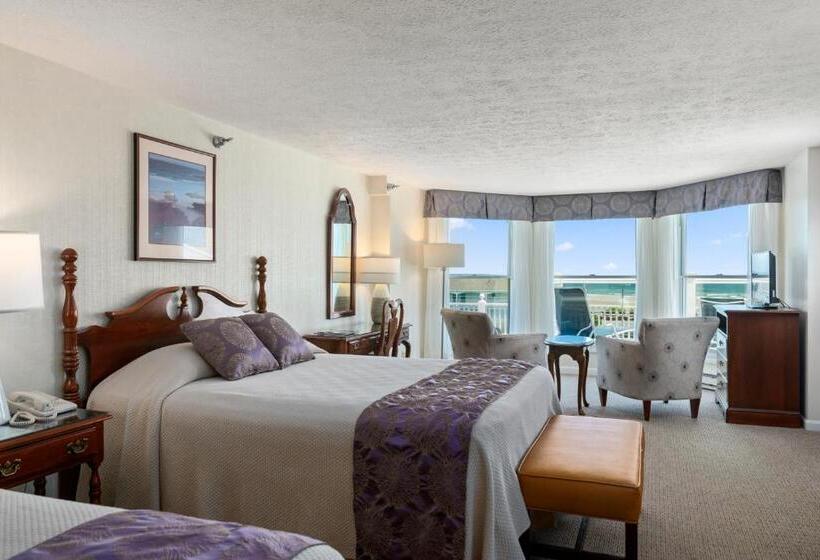 Номер Deluxe, The Sparhawk Oceanfront Resort
