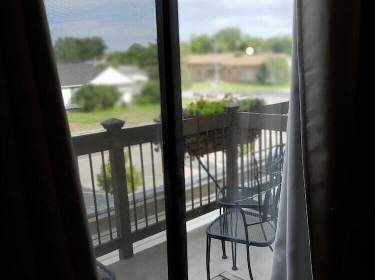 Стандартный Номер Кровать Кинг, Three Forks Lewis & Clark Motel