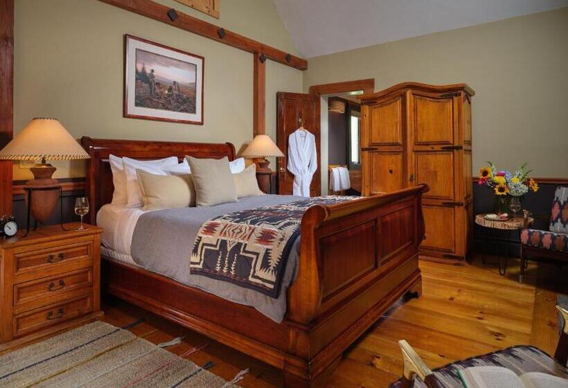Номер Стандарт с Гидромассажем, Abbey's Lantern Hill Inn