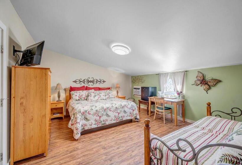 Номер Deluxe Кровать Кинг, Full Moon Inn