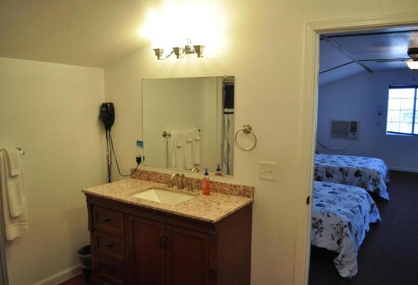 Семейный Номер, K7 Bed And Breakfast