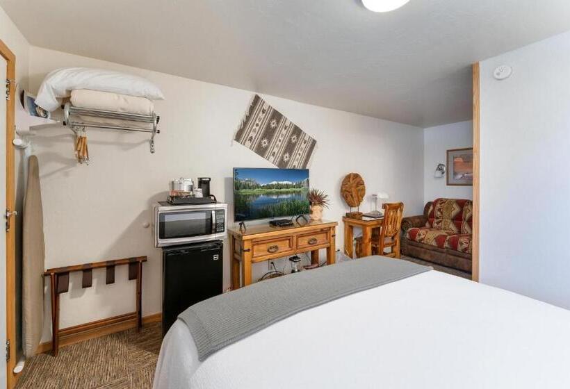 Номер Стандарт, Stone Lizard Lodge